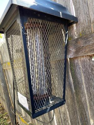 OUTDOOR BUG ZAPPER & DOUBLE SHEPHERD'S HOOK