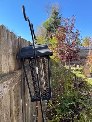 OUTDOOR BUG ZAPPER & DOUBLE SHEPHERD'S HOOK