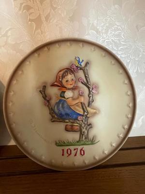 M.J. HUMMEL ANNUAL PLATES RODENTAL WEST GERMANY