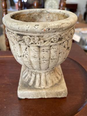 CANDLE HOLDER AND VASE