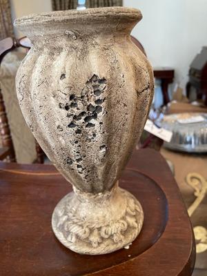 CANDLE HOLDER AND VASE