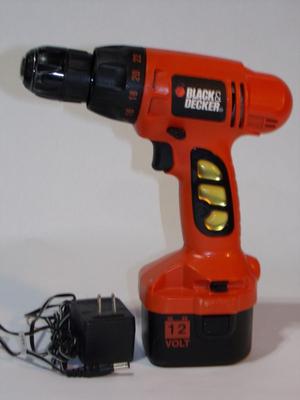 (1of2) Black&Decker drill