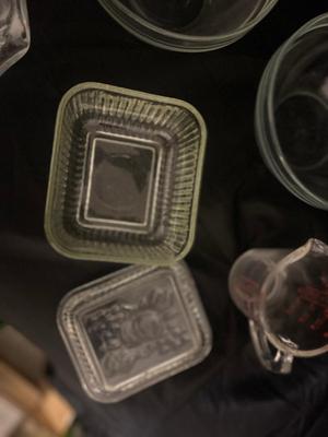A VARIETY OF DIFFERENT BOWLS AND KITCHEN ITEMS