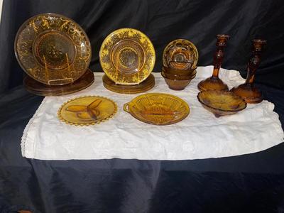 VINTAGE AMBER COLORED TIARA GLASS