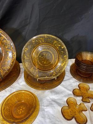 VINTAGE TIARA GLASS AMBER DINNERWARE