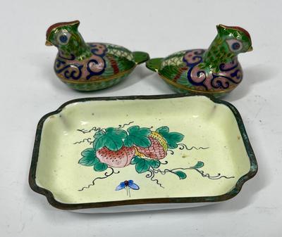 Cloisonné Lot - 2 Bird Trinket boxes and Tray