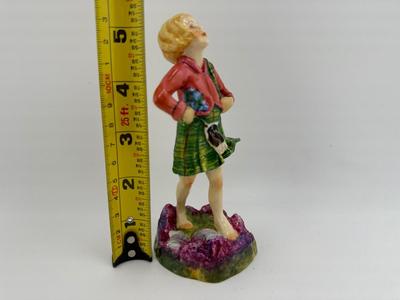 Royal Worcester F.G. Doughty #3104 Scotland Figurine