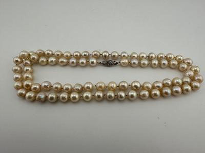 Large Pearl Necklace
