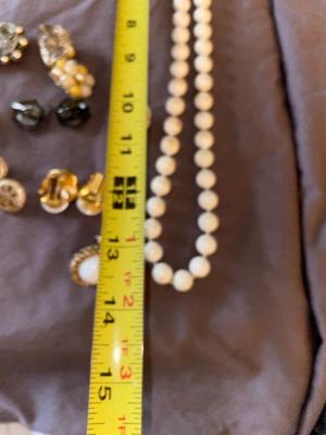 NECKLACE AND CLIP ON EARRINGS