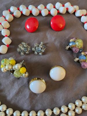 TWO NECKLACES AND CLIP ON EARRINGS