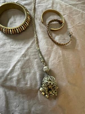 VINTAGE BRASSY BELL NECKLACE