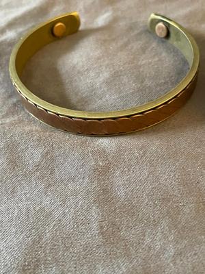 VINTAGE BRASSY BELL NECKLACE