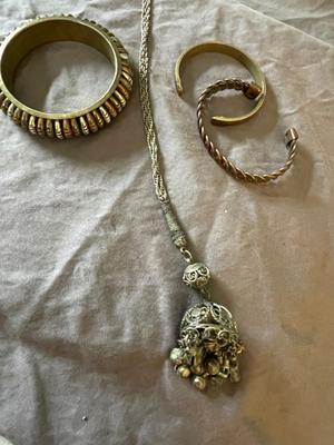 VINTAGE BRASSY BELL NECKLACE
