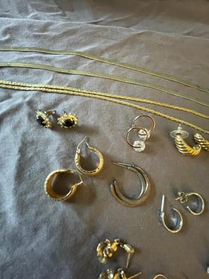 GOLD TONE NECKLACES & PIERCED EARRINGS