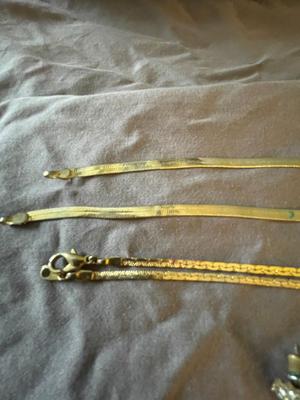 GOLD TONE NECKLACES & PIERCED EARRINGS