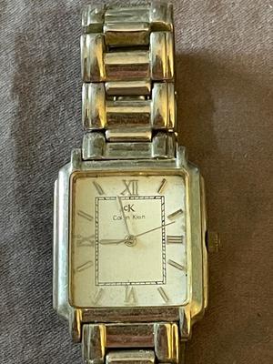 FOUR MEN'S WATCHES FOR PARTS OR REPAIR