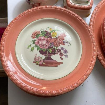 Vintage 45-50-Piece Villeroy & Boch Fiorello Pattern Dinnerware Partial Set w/7 Dinner Plates, Platter, Chop Plate Etc.