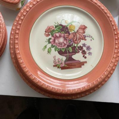 Vintage 45-50-Piece Villeroy & Boch Fiorello Pattern Dinnerware Partial Set w/7 Dinner Plates, Platter, Chop Plate Etc.