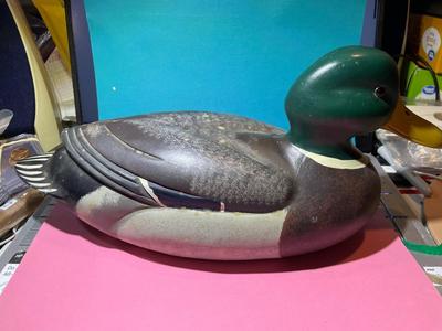 North American Gallery Original Duck Collection Bob Berry 1984 Delaware Mallard Decoy 14" Long in Good Preowned Condition.