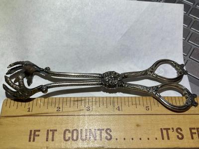 Vintage/Antique Silver-Plated Ornate Claw Ice/Sugar Tong Utensil w/Nice Detail as Pictured.