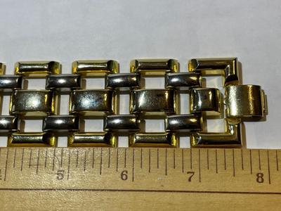 Vintage 2-Tone Yellow/White Metal 8" Fashion Bracelet in Good Preowned Condition as Pictured.