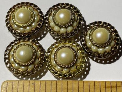 Vintage Unsigned Gold-tone Faux Pearl Button Covers Set of 5 in Good Preowned Condition.