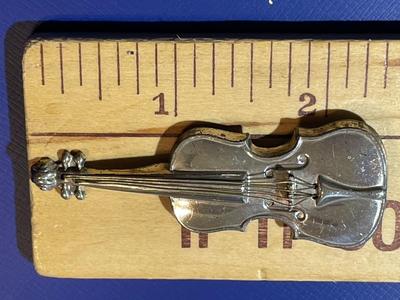Vintage Lang Sterling Silver Violin Pin/Pendant in VG Preowned Condition.