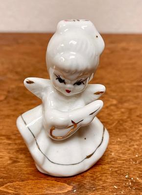 VIntage 6pc Set of Porcelain White Gold Angels w/Musical Instruments Figurines