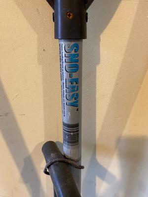 SNOW-EASY STOW SHOVEL & OTHER HANDY HANDLED TOOLS