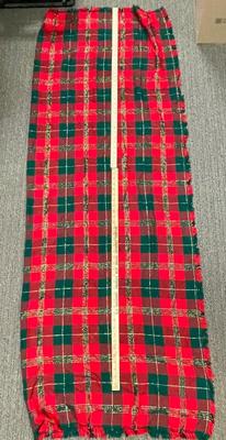 Vintage Large oval Christmas plaid tablecloth