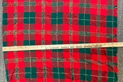 Vintage Large oval Christmas plaid tablecloth