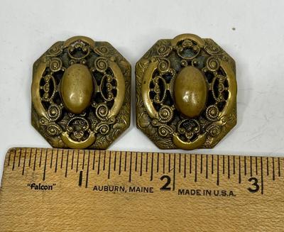 Antique gold tone earrings clip on