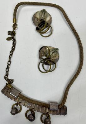 Necklace and earring set