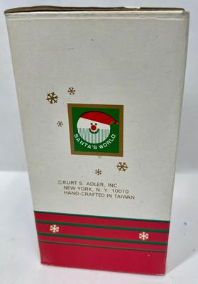 Minnie Mouse Christmas Caroler Ornament The Walt Disney Company World Kurt Adler Santa's World