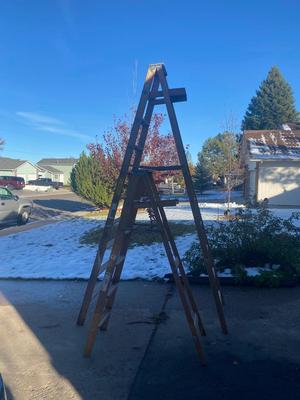 10’ & 6’ SEARS WOODEN TYPE 1 LADDERS