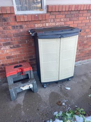 KETER GARAGE STORAGE CABINET AND STEP STOOL/TOOL BOX