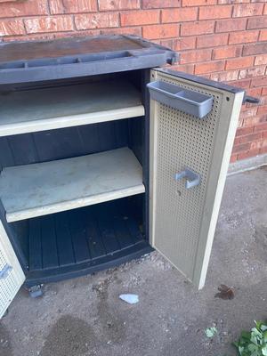 KETER GARAGE STORAGE CABINET AND STEP STOOL/TOOL BOX
