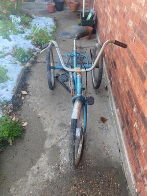 WORKSMAN ADULT SIZE TRICYCLE WITH EXTRAS