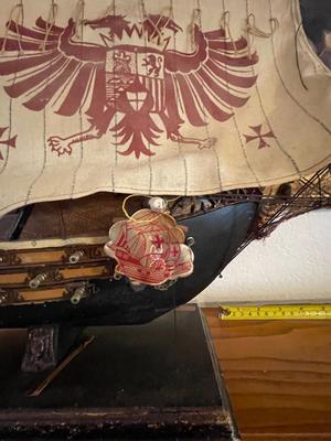 NAVIO ESPANOL 1690 SHIP MODEL IN NEED OF REPAIR