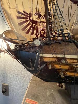 NAVIO ESPANOL 1690 SHIP MODEL IN NEED OF REPAIR