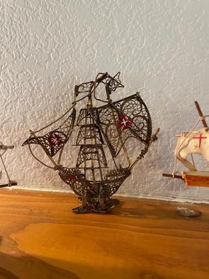 3 MODEL VINTAGE SHIPS