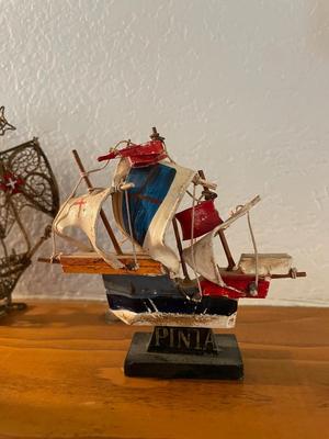 3 MODEL VINTAGE SHIPS