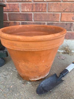 PATIO GARDEN BOX, PLANTERS, SPRINKLERS AND MORE