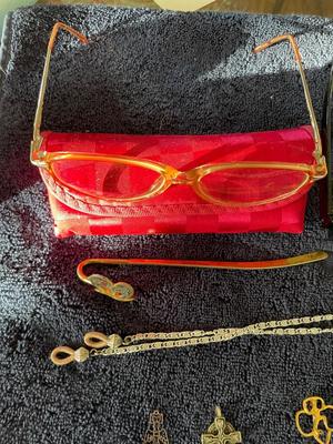GLASSES AND JEWELRY