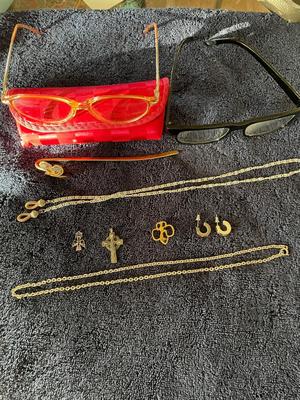 GLASSES AND JEWELRY