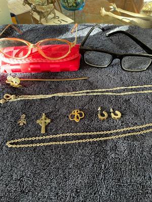 GLASSES AND JEWELRY