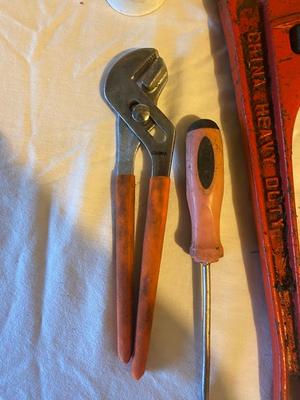 HANDY TOOLS FOR THE PLUMBER IN YOU!