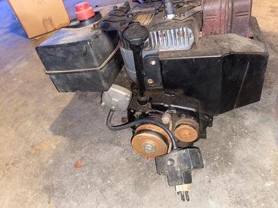 8HP PULL OR ELECTRIC START ENGINE