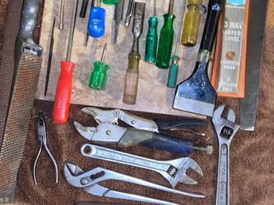 HAND TOOLS