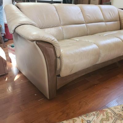 Ekornes Leather Sofa (LR-KD)